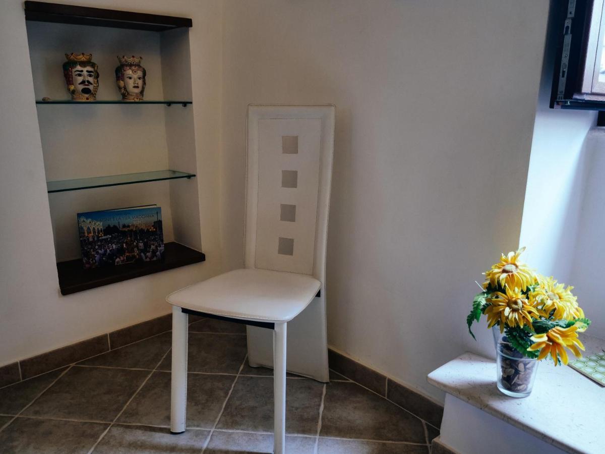 La Casetta Degli Ulivi Mesagne Bagian luar foto