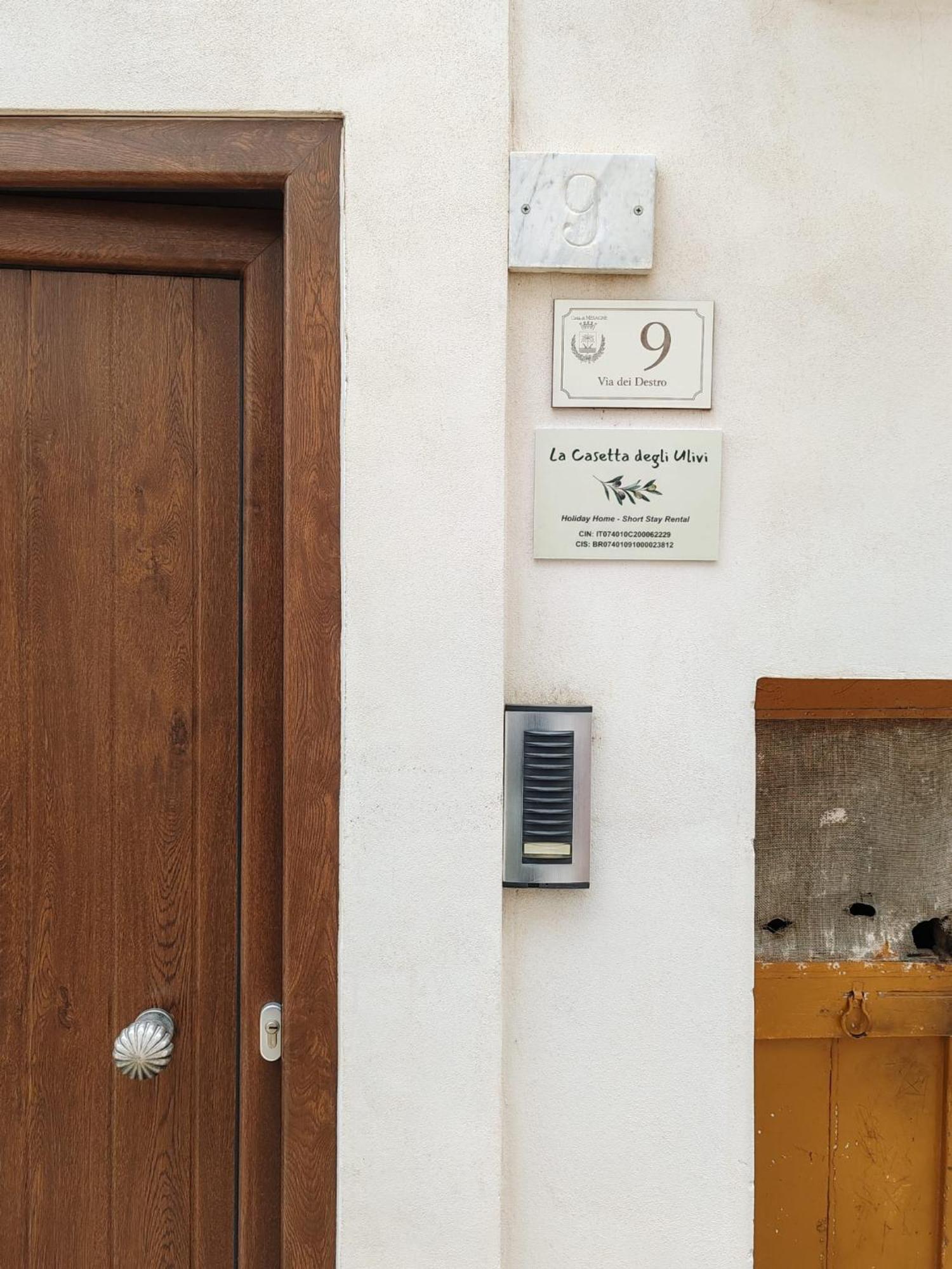 La Casetta Degli Ulivi Mesagne Bagian luar foto